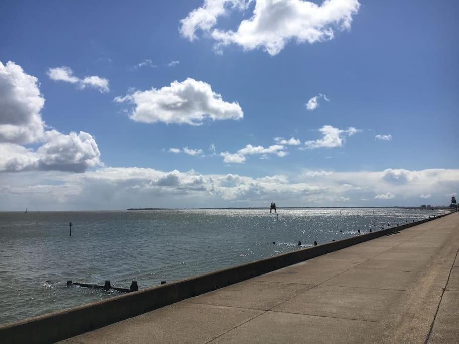 Gordon Villa - A Seaside Escape Harwich Esterno foto