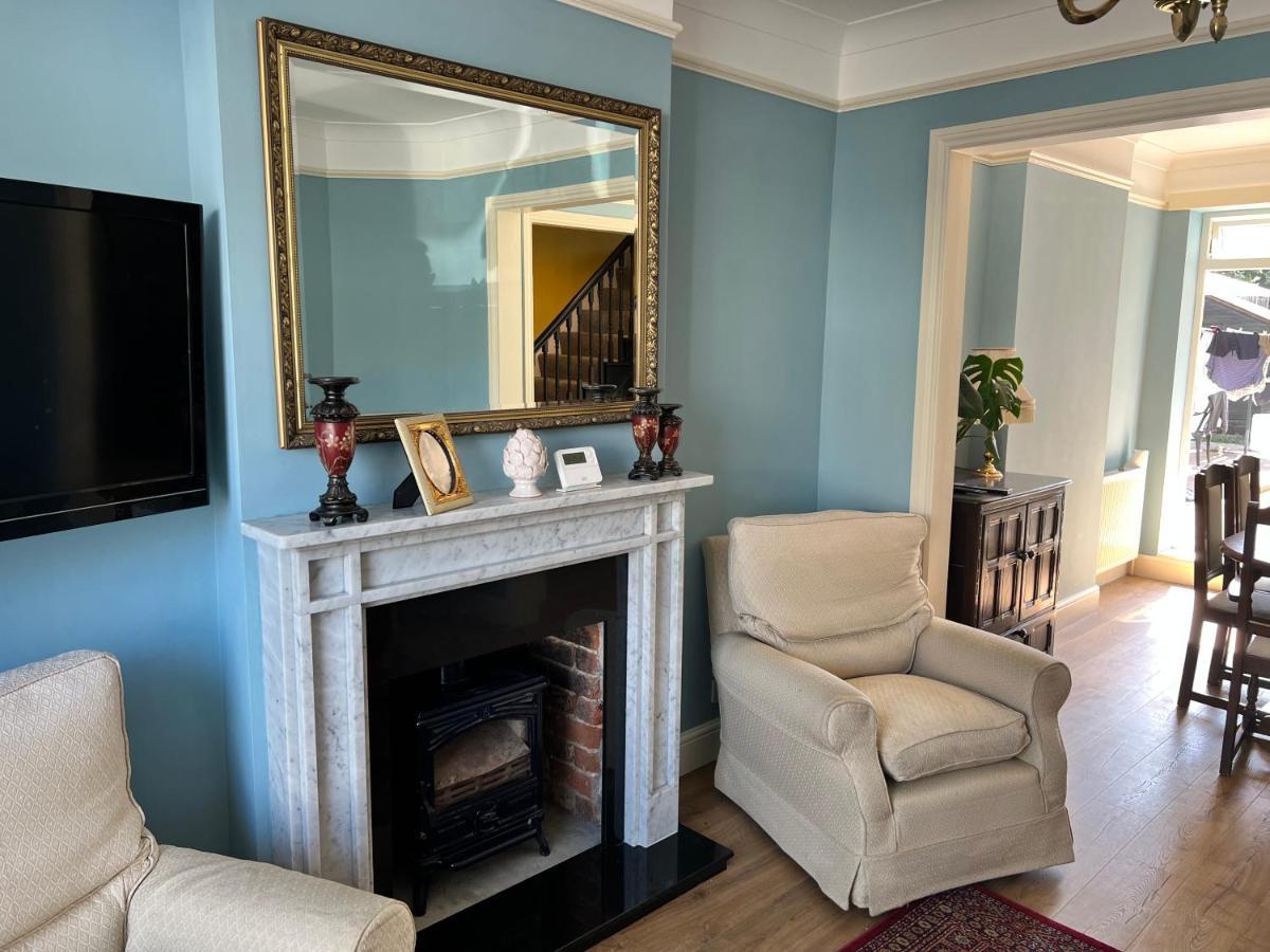 Gordon Villa - A Seaside Escape Harwich Esterno foto